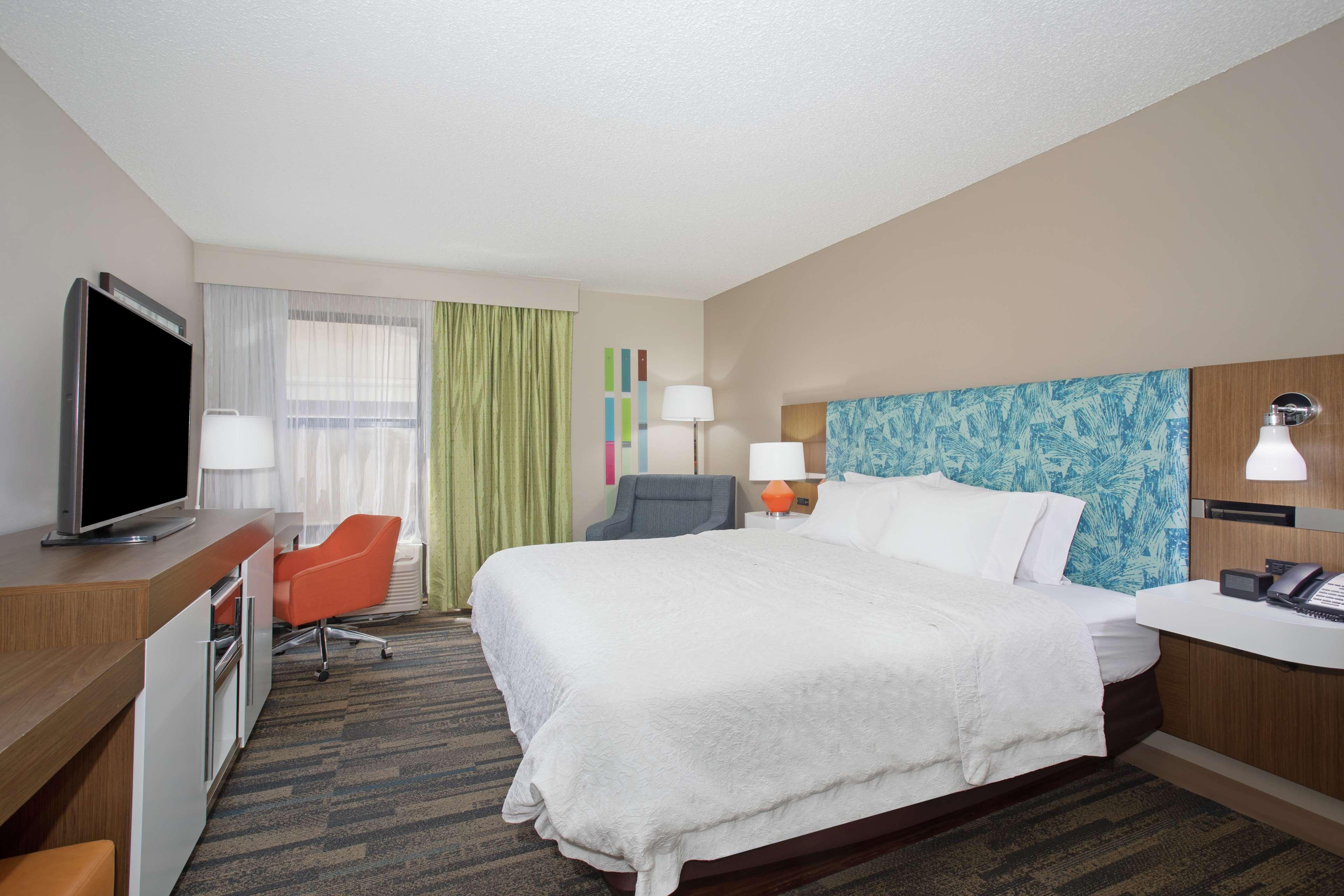 Hampton Inn & Suites Kansas City-Merriam Exteriér fotografie