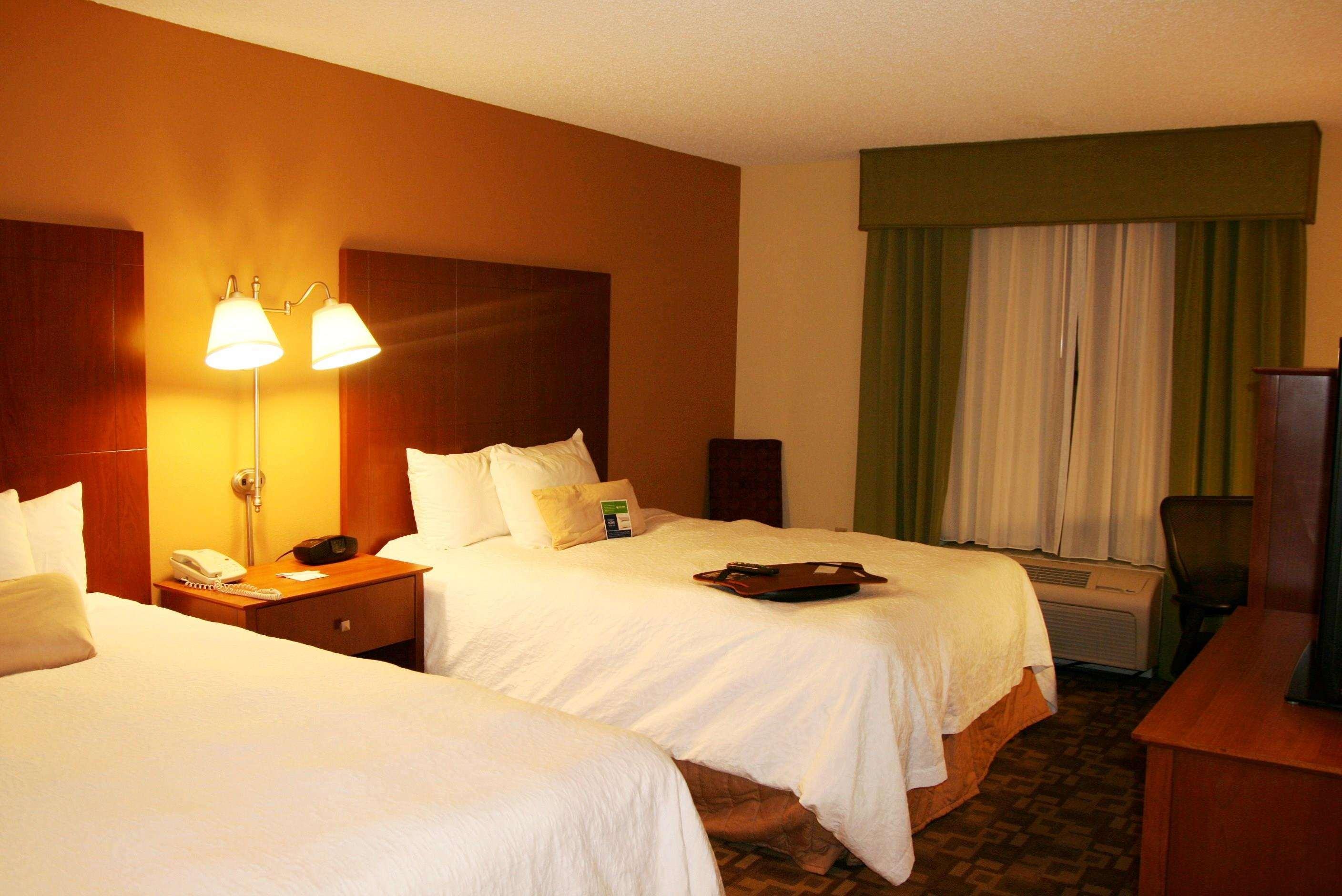 Hampton Inn & Suites Kansas City-Merriam Exteriér fotografie