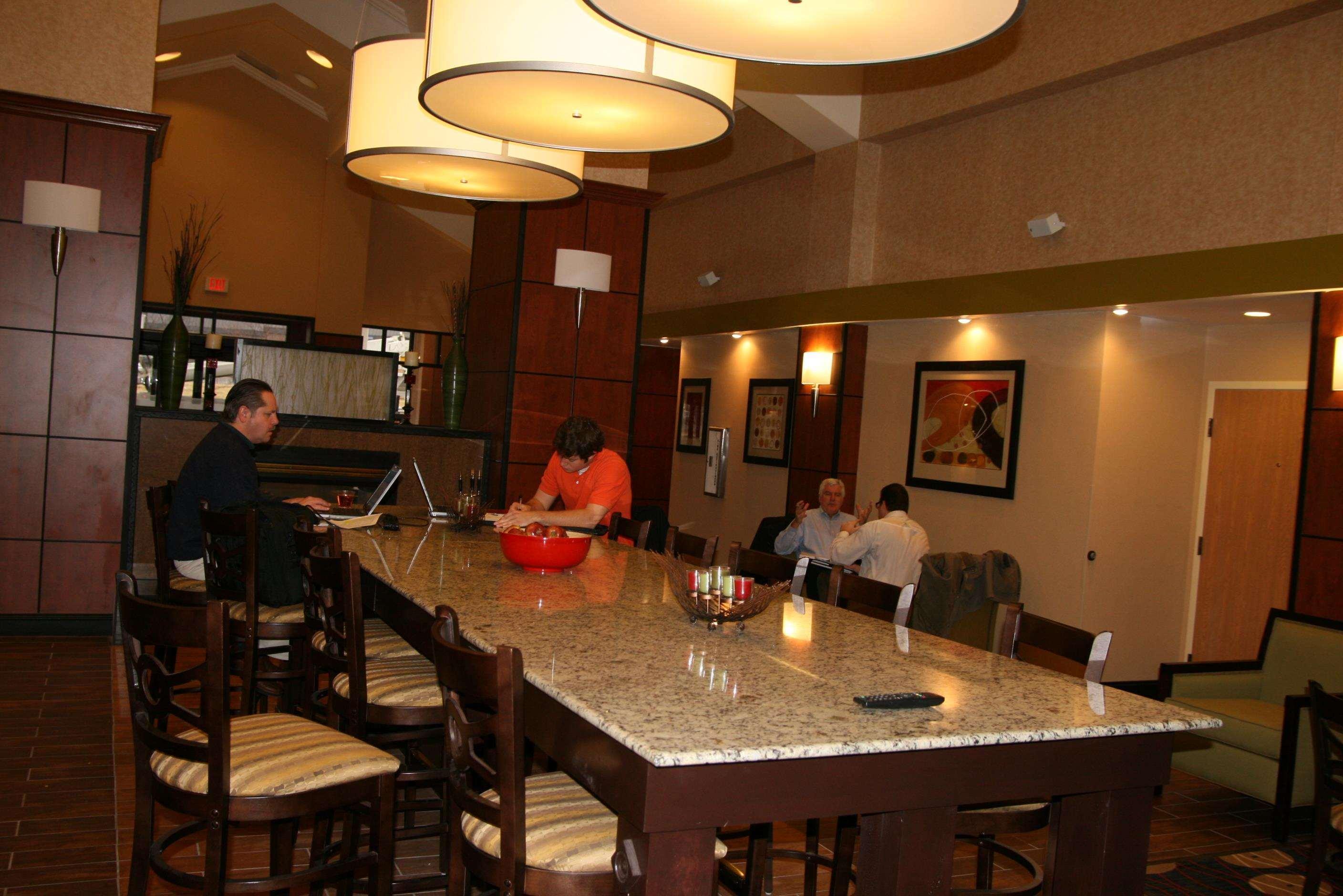 Hampton Inn & Suites Kansas City-Merriam Restaurace fotografie