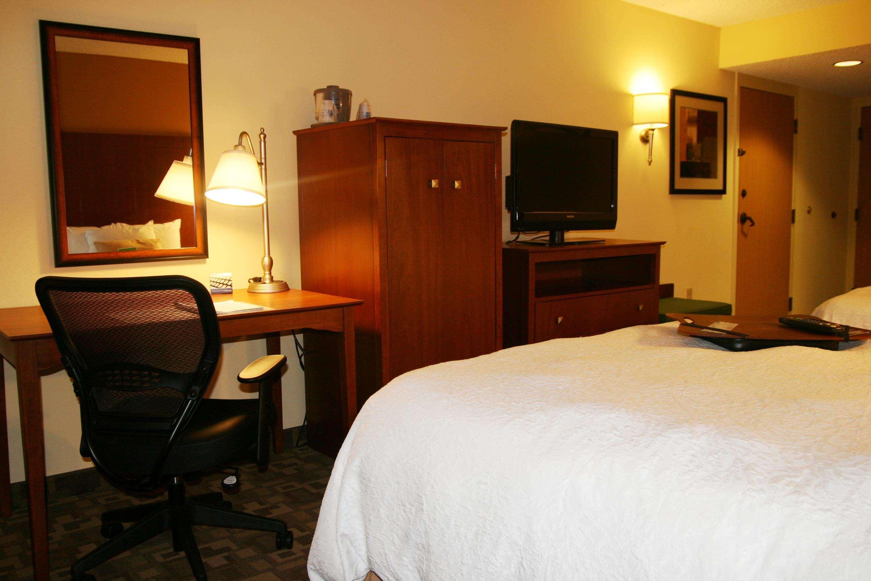 Hampton Inn & Suites Kansas City-Merriam Exteriér fotografie