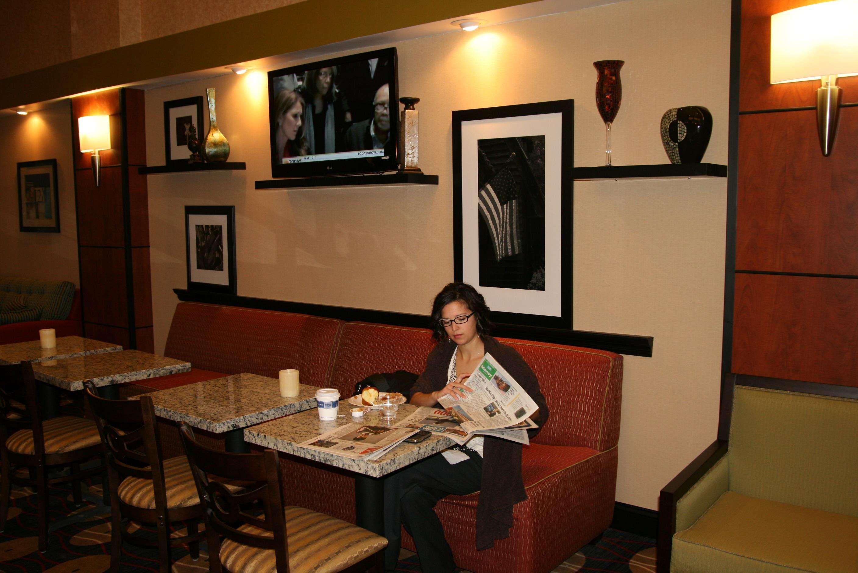 Hampton Inn & Suites Kansas City-Merriam Restaurace fotografie
