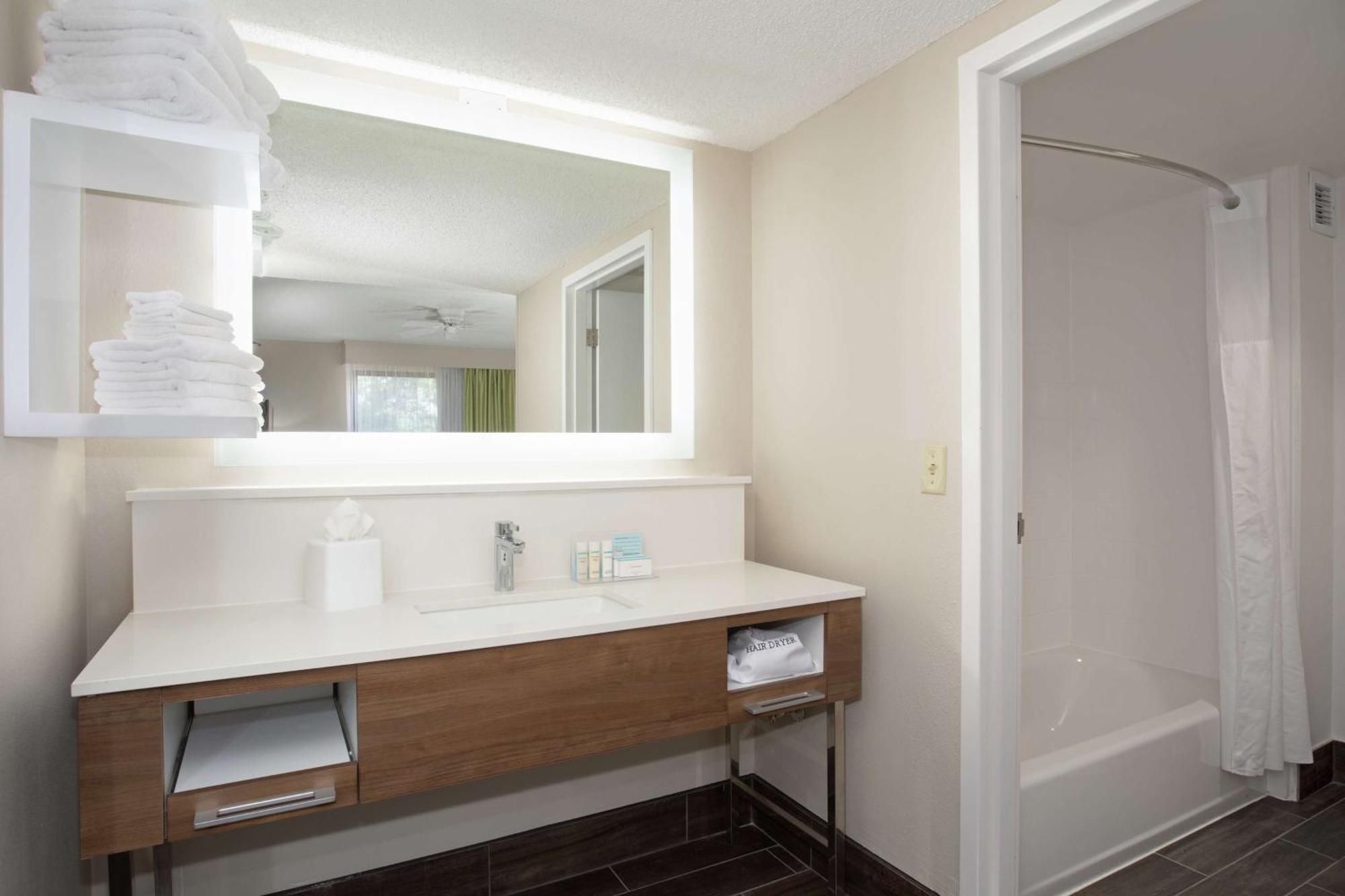 Hampton Inn & Suites Kansas City-Merriam Exteriér fotografie
